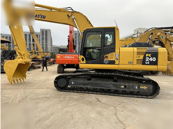 Ekskavator me zinxhirë KOMATSU PC240LC-8