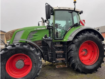 Traktor FENDT 828 Vario