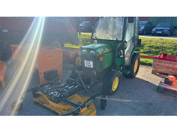 Traktor komunal JOHN DEERE