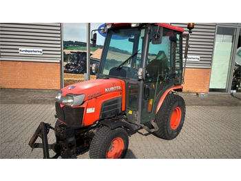 Traktor komunal KUBOTA