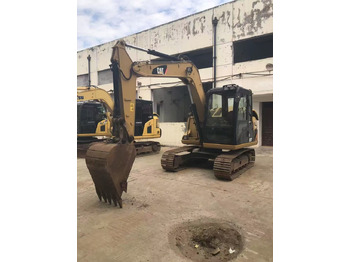 Ekskavator me zinxhirë CATERPILLAR 307D