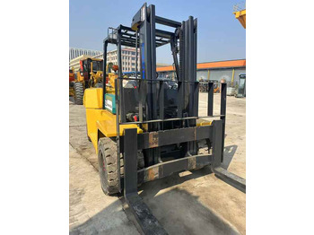Pirun ngritës 7ton Forklift Used Komatsu FD70 Forklift on Sale in Hefei City  Used  komatsu Fd30 Fd50 Fd70  Forklifts for Sale [ Copy ]: foto 4