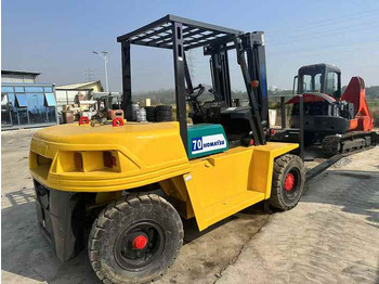 Pirun ngritës 7ton Forklift Used Komatsu FD70 Forklift on Sale in Hefei City  Used  komatsu Fd30 Fd50 Fd70  Forklifts for Sale [ Copy ]: foto 2
