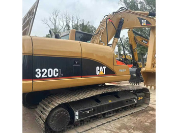 Ekskavator CATERPILLAR 320CL
