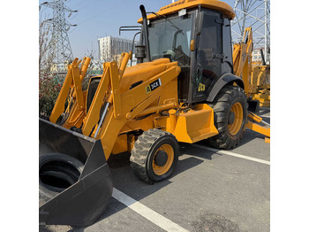 Fadromë me shkarkim nga prapa JCB 3CX