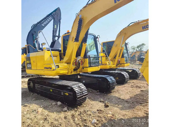 Ekskavator me zinxhirë KOMATSU PC120-8