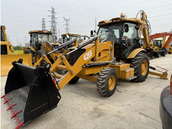 Fadromë me shkarkim nga prapa CATERPILLAR 426