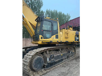 Ekskavator me zinxhirë KOMATSU PC700