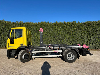 Kamion vetëngarkues IVECO EUROCARGO 180EL28 SCARRABILE: foto 3