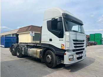 Kamion vetëngarkues IVECO Stralis