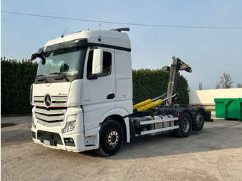 Kamion vetëngarkues MERCEDES-BENZ Actros