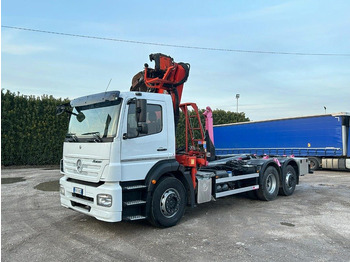 Kamion vetëngarkues MERCEDES-BENZ MERCEDES AXOR 2533 SCARRABILE CON GRU E POLIPO: foto 2 Kamion vetëngarkues MERCEDES-BENZ MERCEDES AXOR 2533 SCARRABILE CON GRU E POLIPO: foto 2