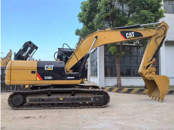 Ekskavator me zinxhirë CATERPILLAR 320D2