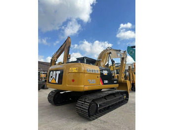 Ekskavator me zinxhirë Caterpillar 320D2: foto 4