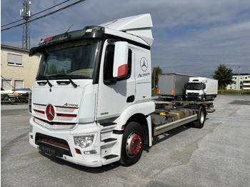 Transportjer kontejnerësh/ Kamion me karroceri të çmontueshme MERCEDES-BENZ Actros