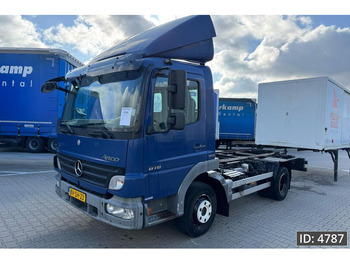 Transportjer kontejnerësh/ Kamion me karroceri të çmontueshme MERCEDES-BENZ Atego 816