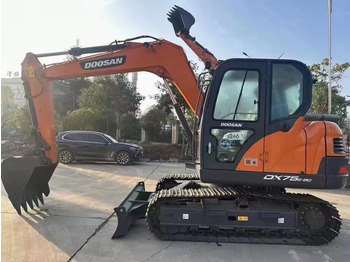 Miniekskavator DOOSAN DX75