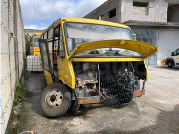 Autobus shkollor IVECO