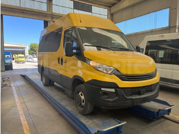 Autobus shkollor IVECO Daily