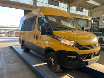 Autobus shkollor IVECO Daily
