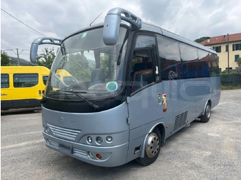 Minibus, Furgon pasagjerësh Salvador Caetano Optimo: foto 4