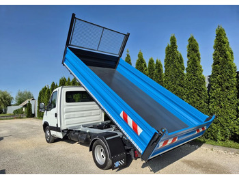 Kamioncine vetëshkarkuese Iveco 50C15 3.0 150KM 35c15: foto 3 Kamioncine vetëshkarkuese Iveco 50C15 3.0 150KM 35c15: foto 3