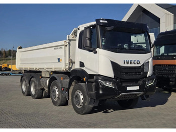 Kamion vetëshkarkues IVECO X-WAY