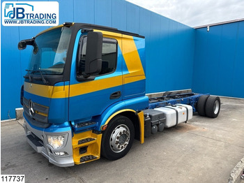 Kamion kabinë-shasi MERCEDES-BENZ Actros 1843