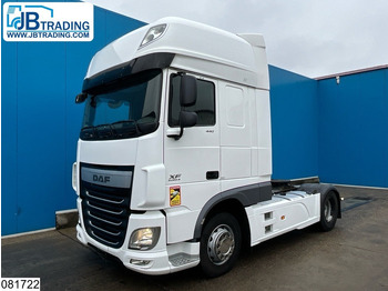Gjysmë-kamion DAF XF 440
