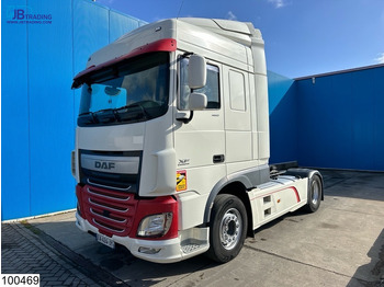 Gjysmë-kamion DAF XF 460