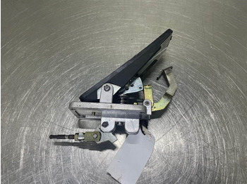 Kabina dhe interier LIEBHERR