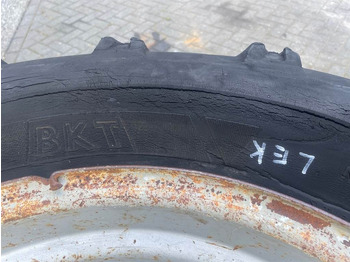 Goma dhe bandazhe për Makineri ndërtimi Schaeff SKS661-BKT 405/70-24 (16/70-24)-Tire/Reifen/Band: foto 3