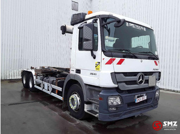 Transportjer kontejnerësh/ Kamion me karroceri të çmontueshme MERCEDES-BENZ Actros 2641