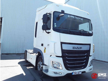 Gjysmë-kamion DAF XF 460
