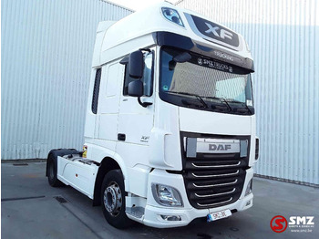Gjysmë-kamion DAF XF 460