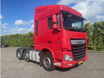 Gjysmë-kamion DAF XF 440