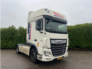 Gjysmë-kamion DAF XF 460
