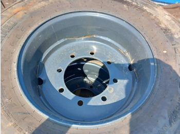 Goma dhe bandazhe për Pajisje për trajtimin e materialeve i ri TractionMaster 18-19,5: foto 5