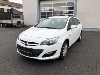 Makinë me portobagazh OPEL