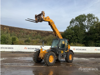 Ekskavator teleskopik JCB