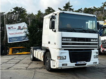 Gjysmë-kamion DAF XF 95 380