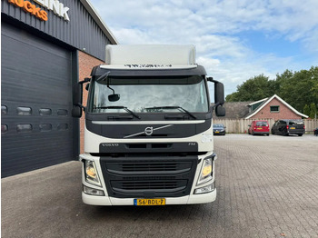 Gjysmë-kamion Volvo FM 330 Slaapcabine Side skirts NL Truck APK/TUV 05-2026: foto 4