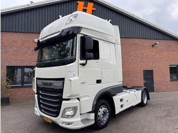 Gjysmë-kamion DAF XF 480