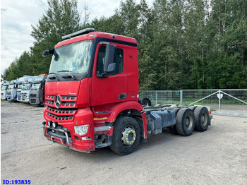 Kamion kabinë-shasi MERCEDES-BENZ Arocs