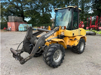 Fadrom me goma VOLVO L30B