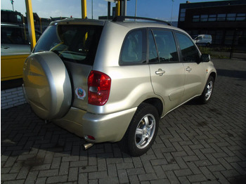 SUV Toyota RAV4 + 4X4 + AUTOMAT + PETROL: foto 4