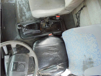 Kamion me karroceri të hapur Volvo FL 220 + Manual + HMF 150 crane: foto 4