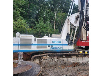 Ngulës pilotash SOILMEC