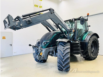 Traktor VALTRA T174