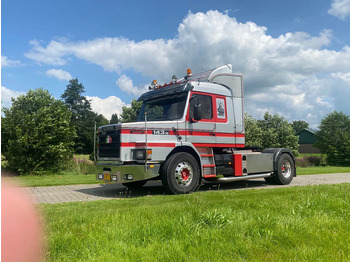 Gjysmë-kamion SCANIA T143